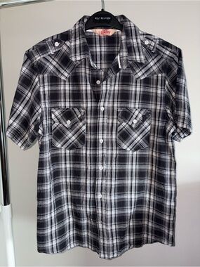Black/White Plaid Short Sleeve Shirt